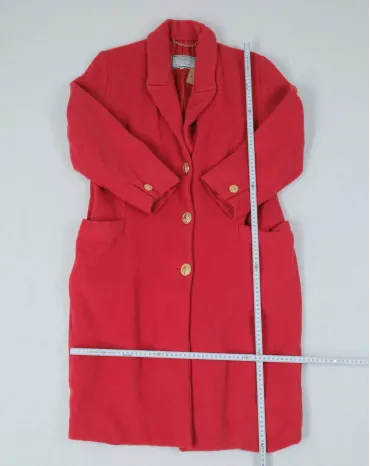 ABRIGO VERSACE LARGO VERSUS MUJER ROJO